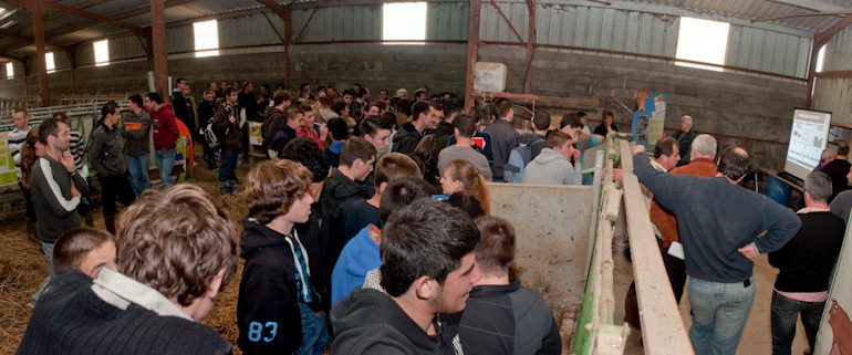 L'association Veau sous la Mère se donnait 4h pour convaincre des jeunes d'opter pour cette production.