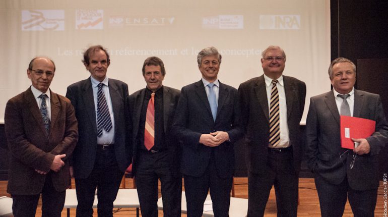 Alain Milon (ENVT), Hubert de Rochambeau (Toulouse AGRICAMPUS), Jean-Louis Cazaubon (Chambre Régionale d’Agriculture), Henri-Michel Comet (Préfet de région), Didier Gardinal (Chambre Régionale de Commerce et d’Industrie) et Serge Crabié (Chambre Régionale des Métiers et de l’Artisanat).