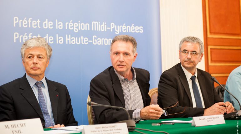 Henri-Michel Comet (Préfecture), Bernard Lassus-Dessus (Cilaisud) et Bernard Jean-Pierre Arcoutel (Coop de France), 3 des nombreux acteurs réunis dans la Conférence de Bassin pour dynamiser et pérenniser la production laitière du Sud-Ouest.