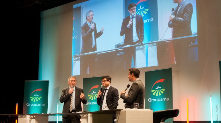 Le Président Jacques Sarlaboux (à gauche) a invité Florent Nouschi (à droite) à parler de la perception de la notion du mutualisme par le grand public.