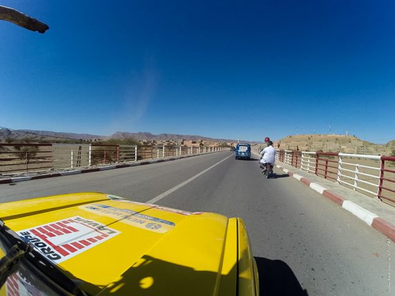 Sur les routes du Maroc, avant l'entrée ans le désert (photo Florient et Victor)