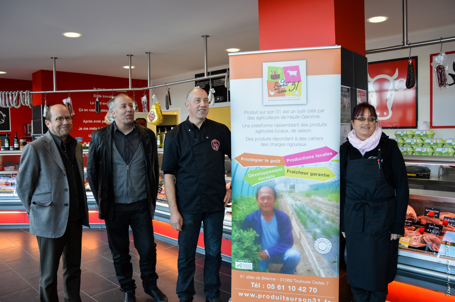boucherie Pollet, Christine Pollet, Alain Pollet, traiteur, Produit sur son 31, circuits courts, Jean-François Fournès, Serge Bouscatel, Étienne Sassé, Borderouge, éleveurs, produits locaux, Trait d'union paysan, tup, tup31, élevage, céréales, viticulture, vaches, bovins, Toulouse, ovins, lait, viande, chevaux, brebis, chèvres, environnement, paysans, Haute-Garonne, chambre d'agriculture, Pyrénées, agriculture, photos ©Sébastien Garcia